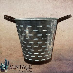NEW! FARMHOUSE Distressed Galvanized Olive 🫒 Bucket With Handles
